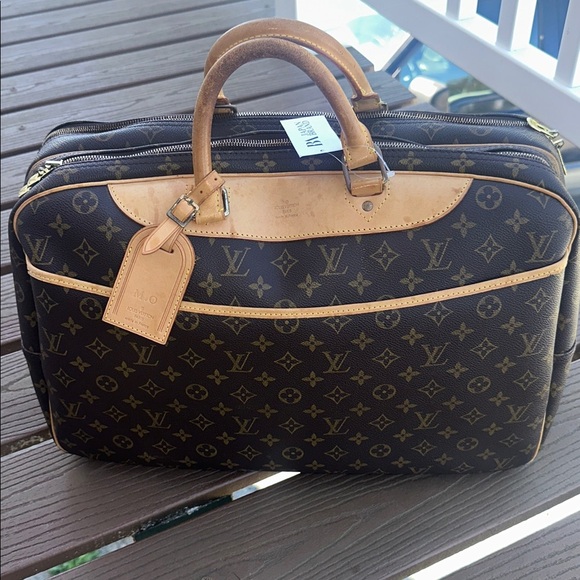 Louis Vuitton Brown Monogram Men's Bag - Picture 3 of 13